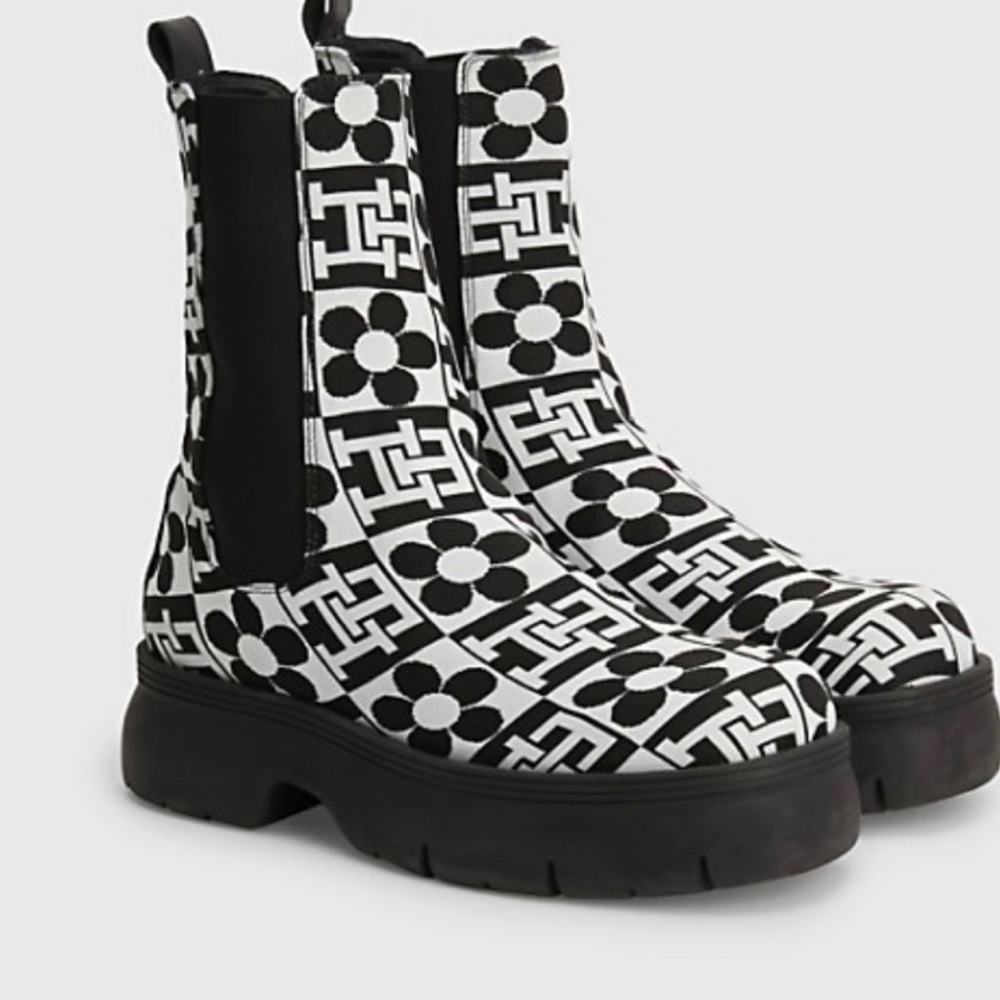 🖤🖤TOMMY HILFIGER TH X RICHARD QUINN MONOGRAM CHELSEA BOOTS